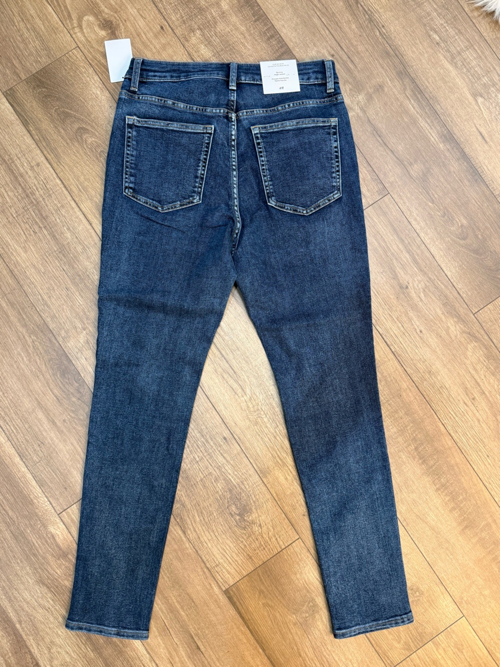 H&M Jeans - Picture 3 of 4